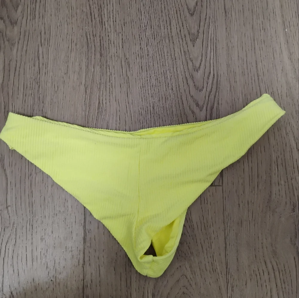 Frankie's Bikinis Ribbed Yellow Bikini Bottom Sz Small